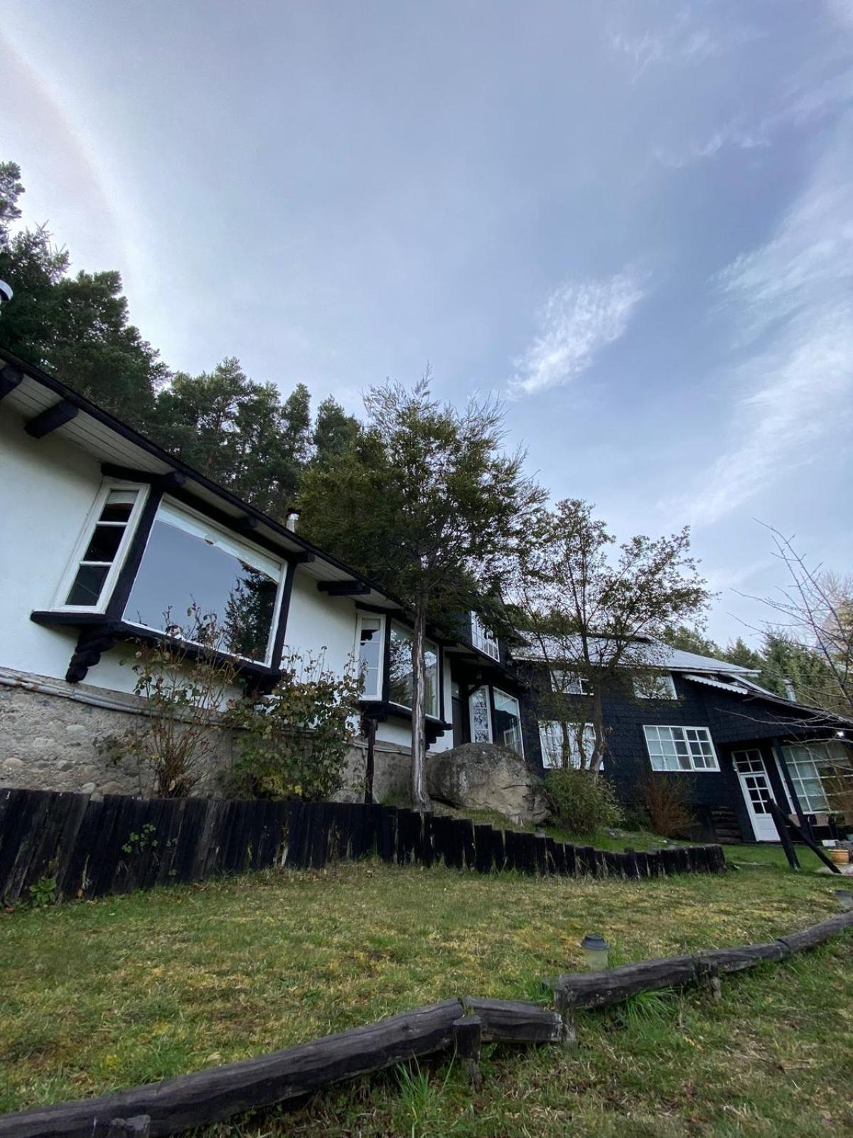 The Patagonian Lodge Coyhaique Buitenkant foto